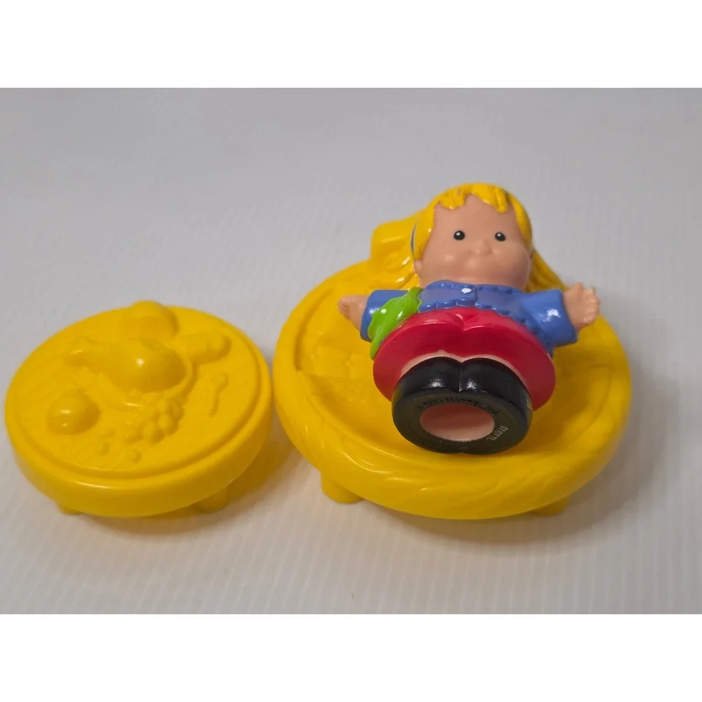 Mattel Little People Doll‎ Lot 2001 Figure with Yellow Furniture